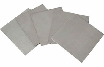 5 sintered mesh laminates in square shape