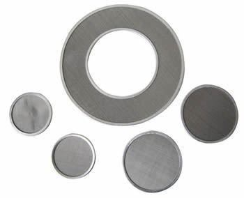 Sintered filter discs four round and a annulus shape